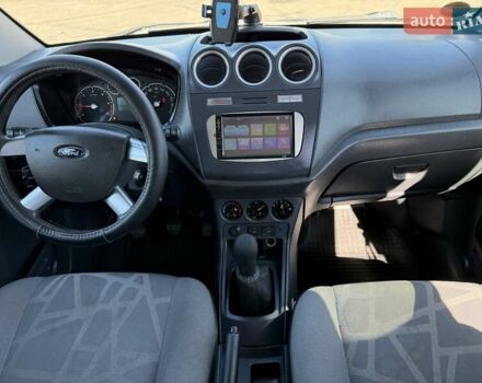 Серый Форд Транзит Коннект, объемом двигателя 1.75 л и пробегом 324 тыс. км за 5100 $, фото 12 на Automoto.ua