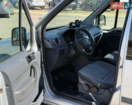 Серый Форд Транзит Коннект, объемом двигателя 1.75 л и пробегом 324 тыс. км за 5100 $, фото 6 на Automoto.ua