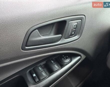 Серый Форд Транзит Коннект, объемом двигателя 2 л и пробегом 64 тыс. км за 16950 $, фото 28 на Automoto.ua