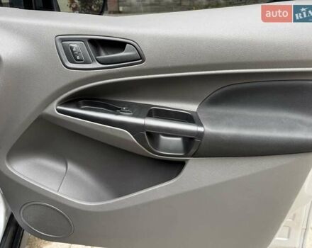 Серый Форд Транзит Коннект, объемом двигателя 2 л и пробегом 64 тыс. км за 16950 $, фото 21 на Automoto.ua