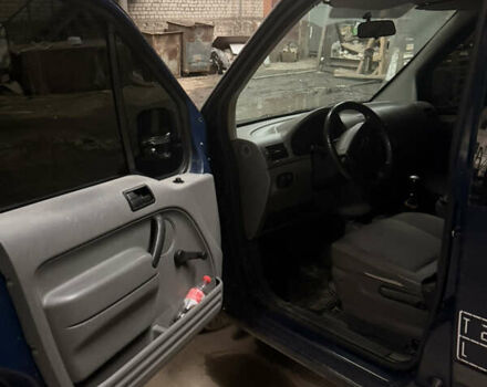 Синій Форд Транзит Коннект, об'ємом двигуна 1.8 л та пробігом 422 тис. км за 3800 $, фото 12 на Automoto.ua