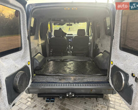 Синій Форд Транзит Коннект, об'ємом двигуна 1.8 л та пробігом 321 тис. км за 7000 $, фото 10 на Automoto.ua