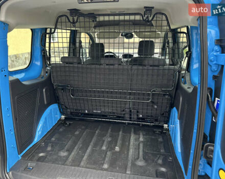Синій Форд Транзит Коннект, об'ємом двигуна 1.6 л та пробігом 216 тис. км за 10650 $, фото 16 на Automoto.ua