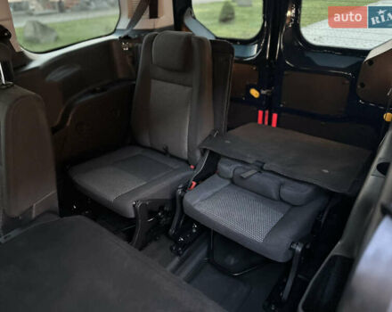 Синій Форд Транзит Коннект, об'ємом двигуна 1.5 л та пробігом 218 тис. км за 12950 $, фото 15 на Automoto.ua