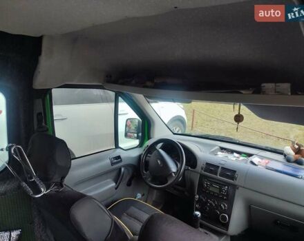 Зеленый Форд Транзит Коннект, объемом двигателя 1.8 л и пробегом 180 тыс. км за 4500 $, фото 5 на Automoto.ua