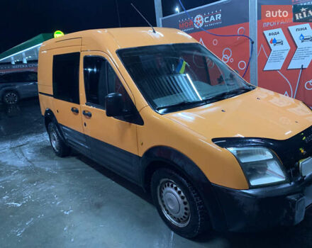 Помаранчевий Форд Транзит Коннект, об'ємом двигуна 1.8 л та пробігом 350 тис. км за 3900 $, фото 2 на Automoto.ua