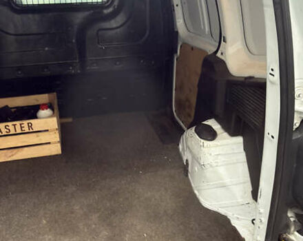 Белый Форд Транзит Курьер, объемом двигателя 1.5 л и пробегом 271 тыс. км за 6193 $, фото 14 на Automoto.ua