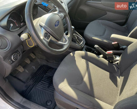 Белый Форд Транзит Курьер, объемом двигателя 1.5 л и пробегом 210 тыс. км за 9700 $, фото 7 на Automoto.ua