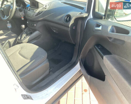 Белый Форд Транзит Курьер, объемом двигателя 1.5 л и пробегом 210 тыс. км за 9700 $, фото 6 на Automoto.ua