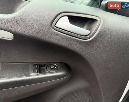 Форд Транзит Кур'єр, об'ємом двигуна 1.5 л та пробігом 192 тис. км за 8490 $, фото 15 на Automoto.ua