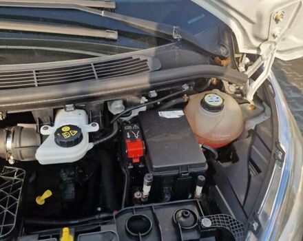 Белый Форд Транзит Кастом, объемом двигателя 2.2 л и пробегом 280 тыс. км за 10000 $, фото 26 на Automoto.ua