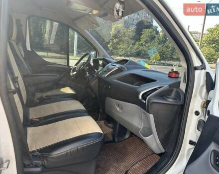 Белый Форд Транзит Кастом, объемом двигателя 2.2 л и пробегом 350 тыс. км за 10000 $, фото 21 на Automoto.ua