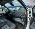 Білий Форд Транзит Кастом, об'ємом двигуна 2.2 л та пробігом 235 тис. км за 12500 $, фото 24 на Automoto.ua