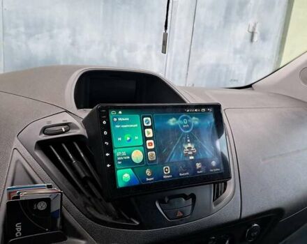 Форд Транзит Кастом 2014 в Запорожье на Automoto.ua Белый Форд Транзит Кастом, объемом двигателя 2.2 л и пробегом 340 тыс. км за 12100 $, фото 14 на Automoto.ua