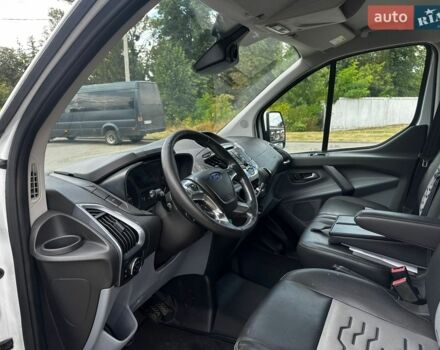 Білий Форд Транзит Кастом, об'ємом двигуна 2.2 л та пробігом 235 тис. км за 12500 $, фото 31 на Automoto.ua