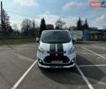 Белый Форд Транзит Кастом, объемом двигателя 2.2 л и пробегом 235 тыс. км за 12500 $, фото 1 на Automoto.ua