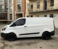Белый Форд Транзит Кастом, объемом двигателя 2.2 л и пробегом 245 тыс. км за 10500 $, фото 2 на Automoto.ua