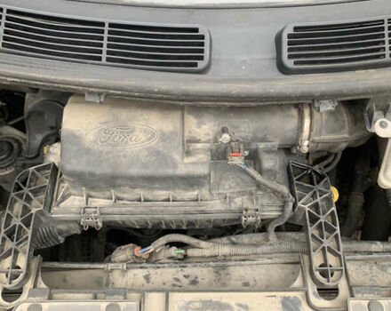 Белый Форд Транзит Кастом, объемом двигателя 2.2 л и пробегом 245 тыс. км за 10500 $, фото 34 на Automoto.ua