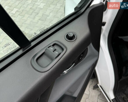 Білий Форд Транзит Кастом, об'ємом двигуна 2.2 л та пробігом 207 тис. км за 9900 $, фото 13 на Automoto.ua