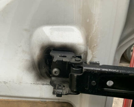 Белый Форд Транзит Кастом, объемом двигателя 2.2 л и пробегом 245 тыс. км за 10500 $, фото 9 на Automoto.ua