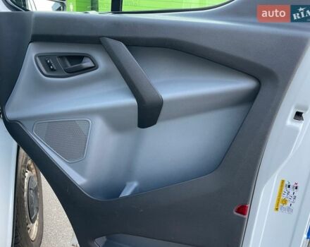 Белый Форд Транзит Кастом, объемом двигателя 2.2 л и пробегом 309 тыс. км за 16000 $, фото 29 на Automoto.ua