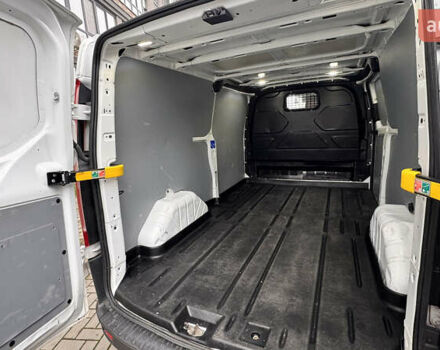 Белый Форд Транзит Кастом, объемом двигателя 0 л и пробегом 212 тыс. км за 11900 $, фото 13 на Automoto.ua