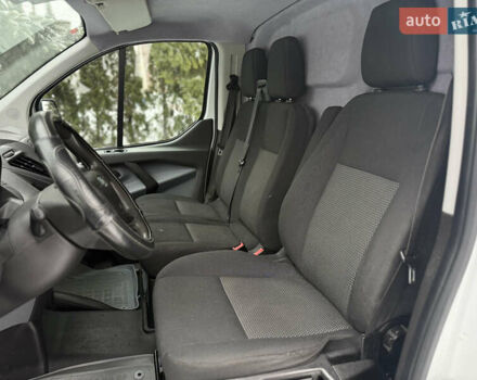 Білий Форд Транзит Кастом, об'ємом двигуна 2.2 л та пробігом 260 тис. км за 10999 $, фото 28 на Automoto.ua