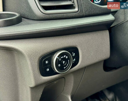 Білий Форд Транзит Кастом, об'ємом двигуна 2 л та пробігом 219 тис. км за 15750 $, фото 25 на Automoto.ua