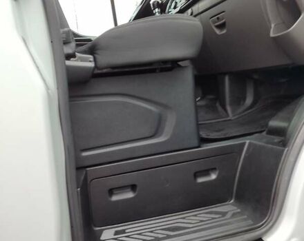 Білий Форд Транзит Кастом, об'ємом двигуна 2 л та пробігом 166 тис. км за 17999 $, фото 65 на Automoto.ua