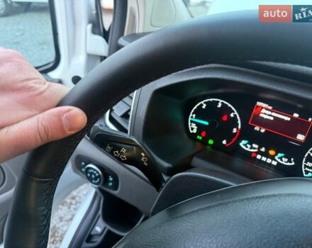 Білий Форд Транзит Кастом, об'ємом двигуна 2 л та пробігом 197 тис. км за 17900 $, фото 31 на Automoto.ua