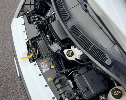 Белый Форд Транзит Кастом, объемом двигателя 2 л и пробегом 220 тыс. км за 19200 $, фото 51 на Automoto.ua