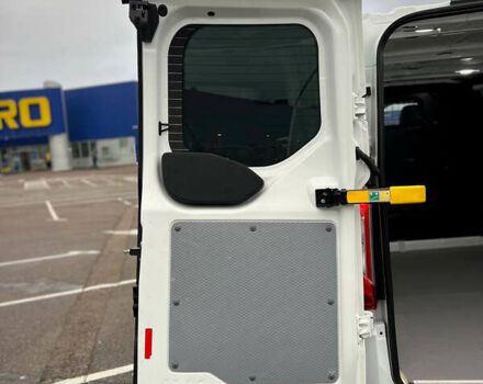 Белый Форд Транзит Кастом, объемом двигателя 2 л и пробегом 220 тыс. км за 19200 $, фото 46 на Automoto.ua