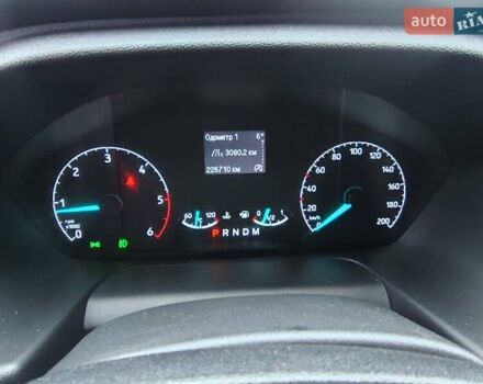 Белый Форд Транзит Кастом, объемом двигателя 2 л и пробегом 226 тыс. км за 16950 $, фото 4 на Automoto.ua