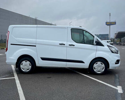 Белый Форд Транзит Кастом, объемом двигателя 2 л и пробегом 220 тыс. км за 19200 $, фото 1 на Automoto.ua