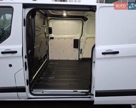 Белый Форд Транзит Кастом, объемом двигателя 2 л и пробегом 253 тыс. км за 13999 $, фото 5 на Automoto.ua