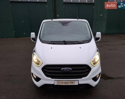 Белый Форд Транзит Кастом, объемом двигателя 2 л и пробегом 253 тыс. км за 13999 $, фото 4 на Automoto.ua