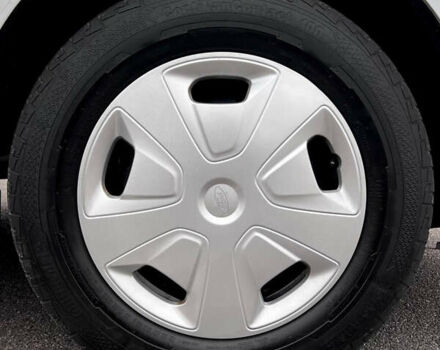 Белый Форд Транзит Кастом, объемом двигателя 2 л и пробегом 207 тыс. км за 18500 $, фото 12 на Automoto.ua