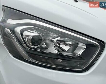 Білий Форд Транзит Кастом, об'ємом двигуна 2 л та пробігом 216 тис. км за 17800 $, фото 11 на Automoto.ua