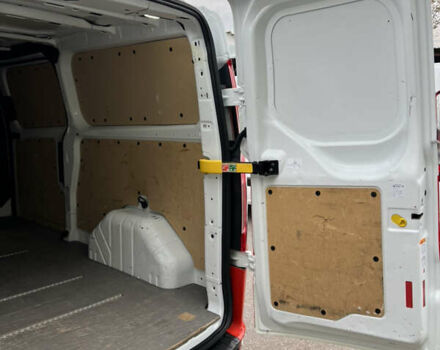 Белый Форд Транзит Кастом, объемом двигателя 2 л и пробегом 222 тыс. км за 15800 $, фото 20 на Automoto.ua