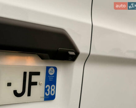 Белый Форд Транзит Кастом, объемом двигателя 2 л и пробегом 197 тыс. км за 14599 $, фото 12 на Automoto.ua