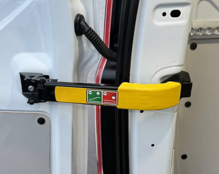 Белый Форд Транзит Кастом, объемом двигателя 2 л и пробегом 258 тыс. км за 17500 $, фото 18 на Automoto.ua