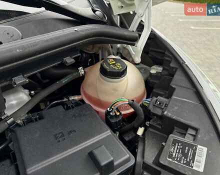 Білий Форд Транзит Кастом, об'ємом двигуна 2 л та пробігом 122 тис. км за 16899 $, фото 41 на Automoto.ua