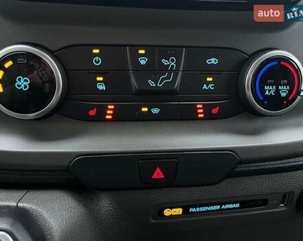 Білий Форд Транзит Кастом, об'ємом двигуна 2 л та пробігом 216 тис. км за 17800 $, фото 60 на Automoto.ua