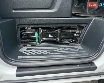 Білий Форд Транзит Кастом, об'ємом двигуна 2 л та пробігом 216 тис. км за 17800 $, фото 45 на Automoto.ua