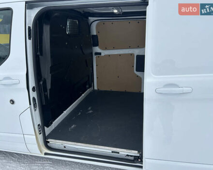 Белый Форд Транзит Кастом, объемом двигателя 2 л и пробегом 178 тыс. км за 18900 $, фото 27 на Automoto.ua