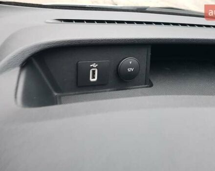 Білий Форд Транзит Кастом, об'ємом двигуна 2 л та пробігом 228 тис. км за 15800 $, фото 12 на Automoto.ua