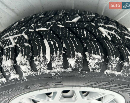 Белый Форд Транзит Кастом, объемом двигателя 2 л и пробегом 178 тыс. км за 18900 $, фото 12 на Automoto.ua