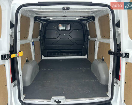 Белый Форд Транзит Кастом, объемом двигателя 2 л и пробегом 178 тыс. км за 18900 $, фото 29 на Automoto.ua
