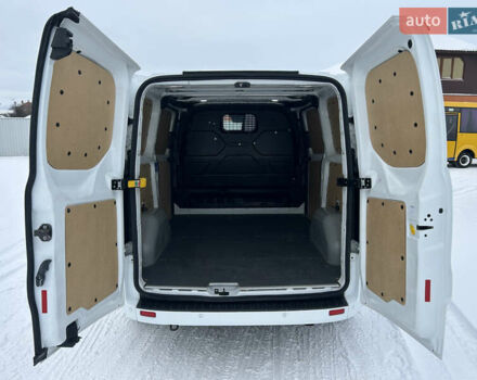 Белый Форд Транзит Кастом, объемом двигателя 2 л и пробегом 178 тыс. км за 18900 $, фото 28 на Automoto.ua