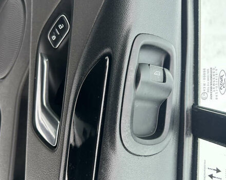 Белый Форд Транзит Кастом, объемом двигателя 2 л и пробегом 178 тыс. км за 18900 $, фото 34 на Automoto.ua